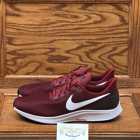 nike pegasus maroon